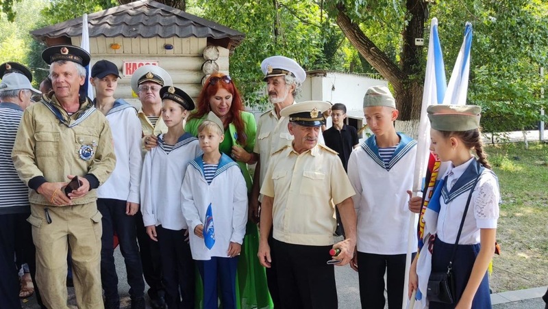 Активисты «Единой России» провели мероприятия в честь Дня ВМФ 