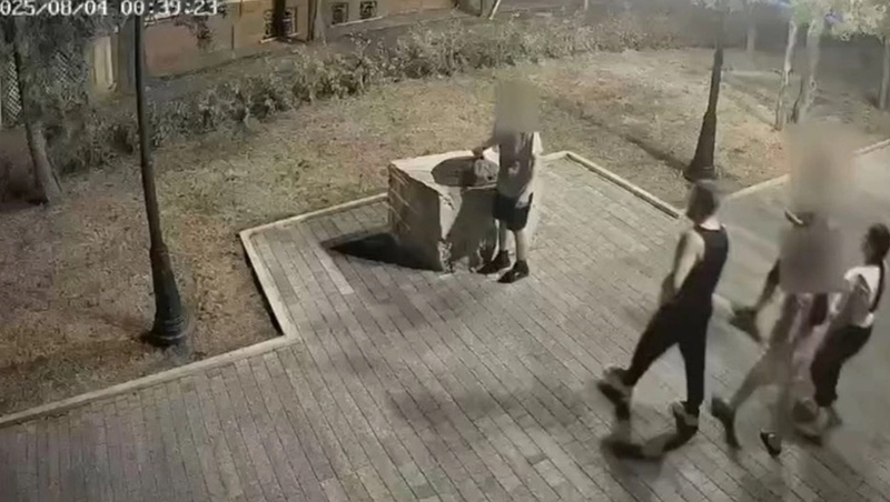 В Пятигорске нашли мальчика, укравшего статуэтку в парке «Цветник»