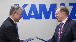 Губернатор Ставропольского края подписал соглашение о сотрудничестве  с генеральным директором ПАО «КАМАЗ» 