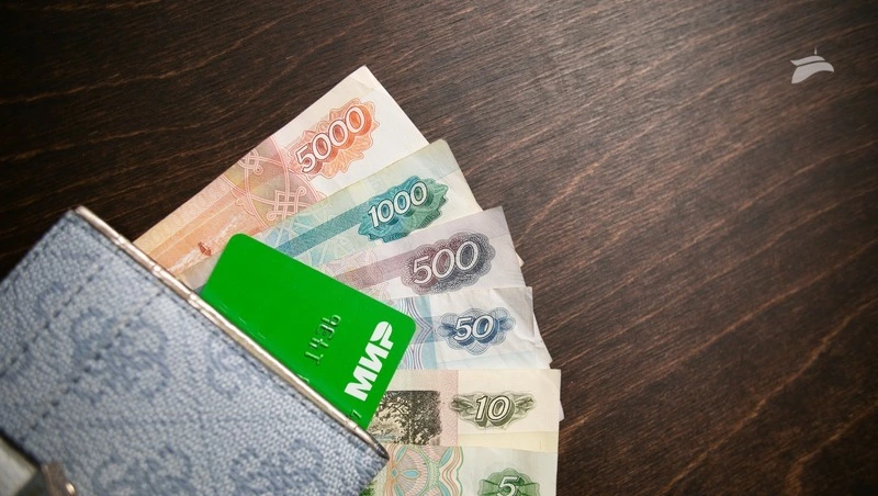 Приставы помогли вернуть деньги за незаконное использование товарного знака в Пятигорске