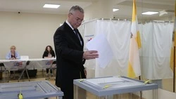 Глава Ставрополья вместе с супругой проголосовал на выборах 18 сентября