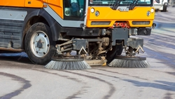 Спецтехника убирает Пятигорск каждый день