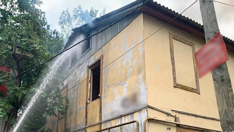 Причиной пожара в бараке в Пятигорске мог стать поджог