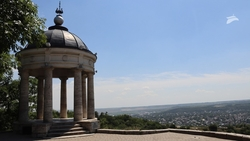 Эолову арфу превратили в тактильную модель в ставропольской библиотеке