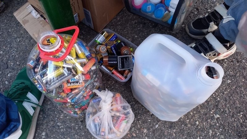 Пятигорчане помогли активистам собрать вторсырьё и обменялись книгами