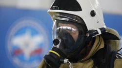 Специалисты МЧС потушили возгорание хозпостройки в Пятигорске