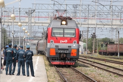 Пассажирский поезд насмерть сбил женщину в Пятигорске