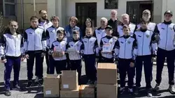 Спортсмены Пятигорска передали учебники на русском языке в Армению