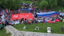 Вахту Памяти посетил губернатор Владимир Владимиров