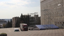 Подготовка площади города к мероприятиям на День народного единства началась в Пятигорске