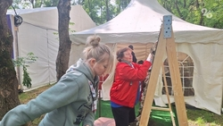 Участники турслёта «Маёвка» в Пятигорске изготовят предметы быта для бойцов СВО