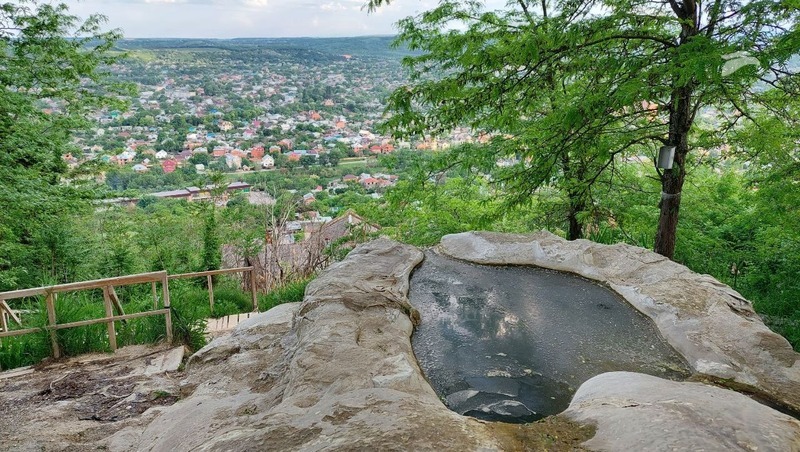 Почему остановился один из источников на «Бесстыжих ваннах» в Пятигорске?