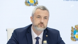 Глава минЖКХ Ставрополья подарит ролики юной жительнице Лермонтова