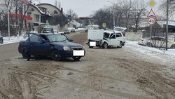 Превышение скорости спровоцировало аварию в Пятигорске 