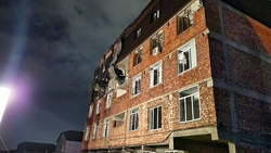 Крупный пожар из-за взрыва газа произошёл в Махачкале