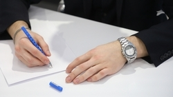 Работника администрации оштрафовали за игнорирование обращения в Лермонтове