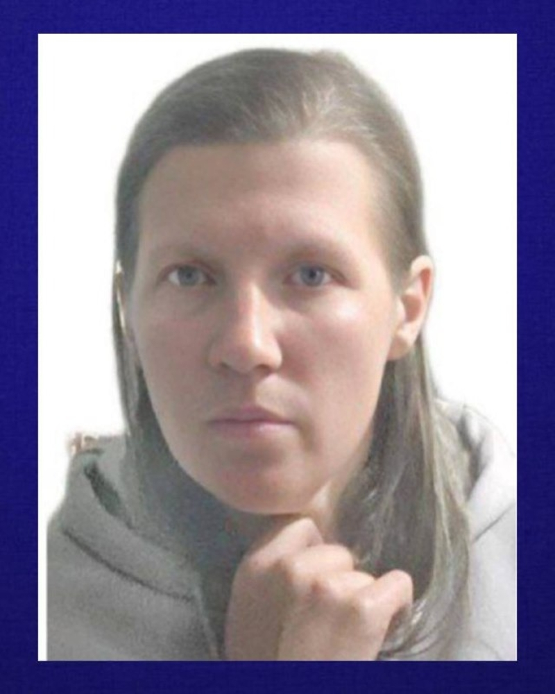 Голубоглазую русую женщину в серой джинсовой куртке ищут в Пятигорске