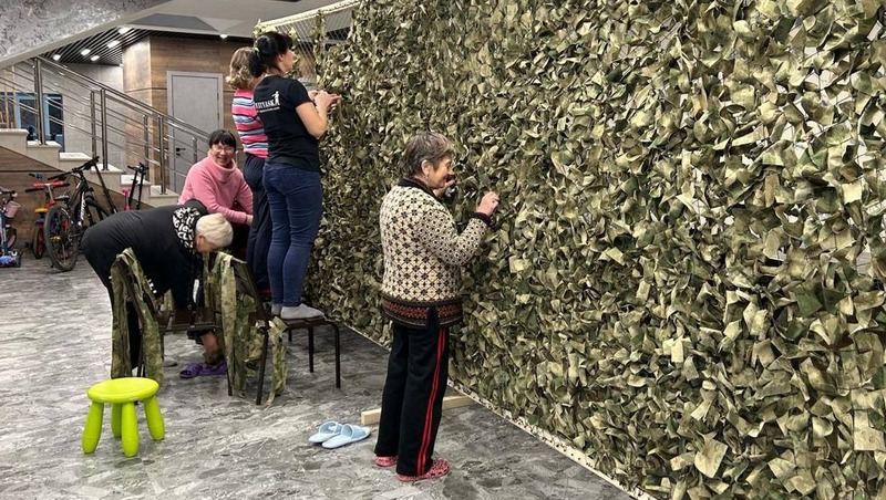Мастерская по плетению маскировочных сетей открылась в Пятигорске 