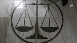 Мужчину подозревают в краже почти 300 тыс. рублей в Пятигорске