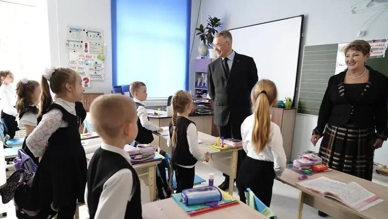 Губернатор Ставрополья проверил капремонт школы №5 в Лермонтове