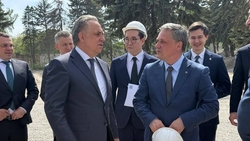 Виталий Мутко проверил строительство санатория в Пятигорске
