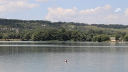 Купальный сезон завершили на Новопятигорском озере заранее