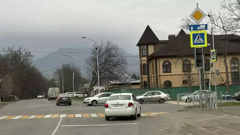 Новый светофор запустят в Пятигорске на пересечении улиц Коллективной и Степной