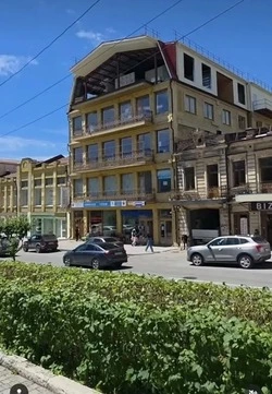Власти Пятигорска намерены снести незаконную надстройку одного из зданий 