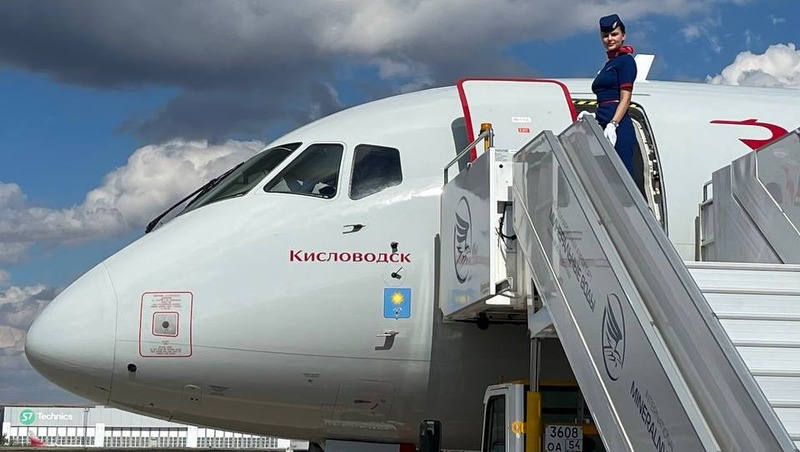 В аэропорт Минвод прилетел лайнер с названием «Кисловодск»