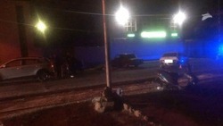 В Пятигорске столкнулись легковой автомобиль и мопед