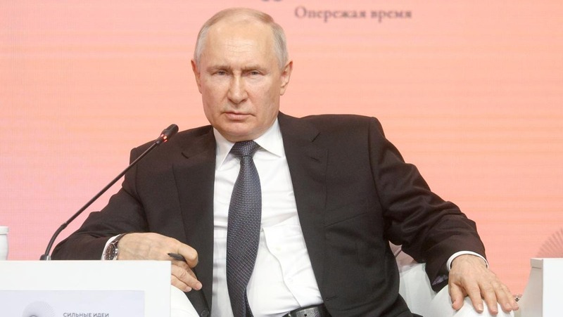Президент России ознакомился с технологическими проектами форума «Сильные идеи для нового времени»