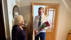 Юрий Немкин поздравил ветерана прокуратуры из Пятигорска в преддверии Дня России