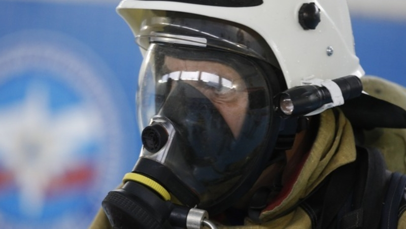 Сложный рельеф затрудняет тушение пожара на горе Бештау