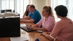 На бесплатные курсы по компьютерной грамотности приглашают пенсионеров Пятигорска