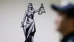 Пятигорчанин представился сотрудником спецслужб и украл автомобиль с шубой