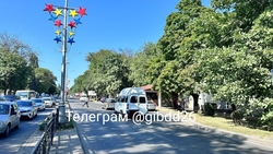 Маршрутка и легковушка столкнулись в Пятигорске из-за лихача