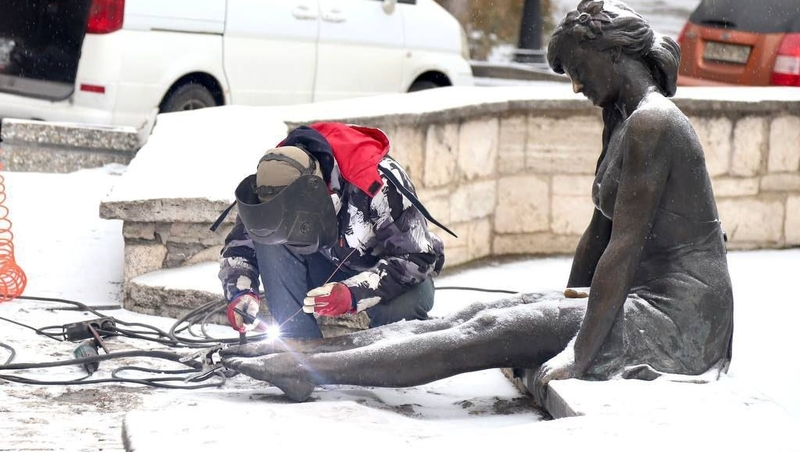 Скульптуру «Отдыхающая» восстановили в парке Цветник в Пятигорске