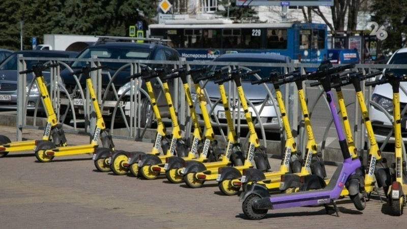 Скорость самокатов в пешеходных зонах ограничат на Ставрополье