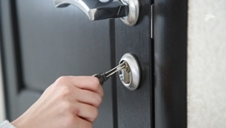 Более 380 квартир с начала года получили в собственность ставропольские сироты