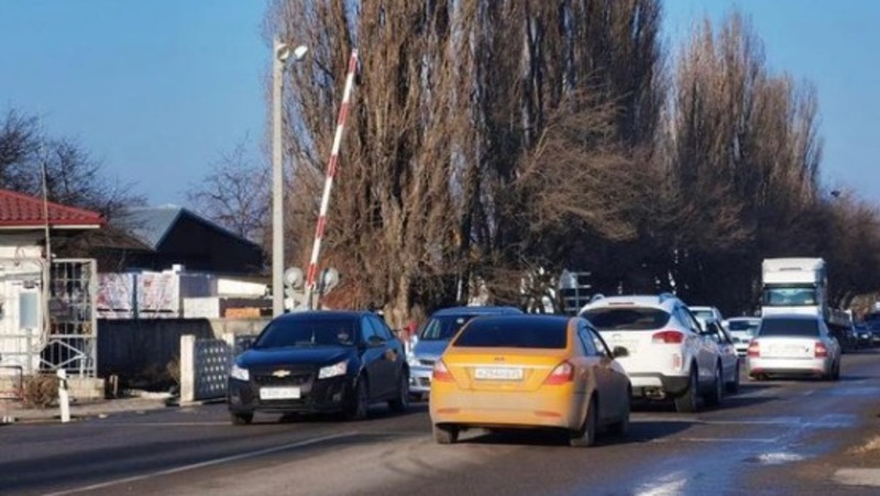 В Пятигорске временно перекроют проезд по железнодорожному переезду на Кисловодском шоссе