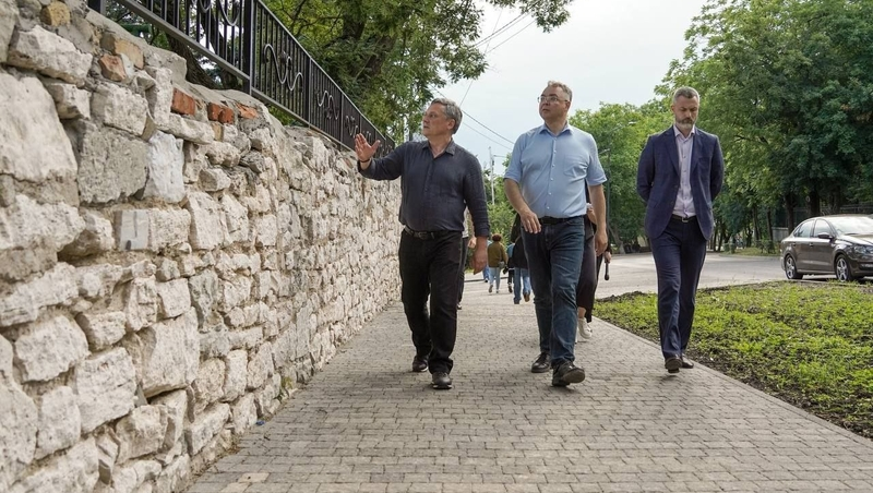 Губернатор Владимиров проверил благоустройство курортной зоны Пятигорска