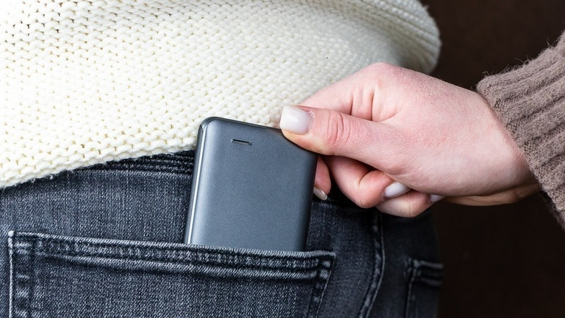 Ранее судимую железноводчанку подозревают в краже телефона у пятигорчанина