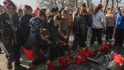 Урок памяти у воинского мемориала провели в Пятигорске в преддверии Дня матери