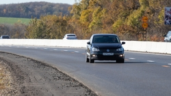 Шумозащитные экраны установят на обновлённом Бештаугорском шоссе