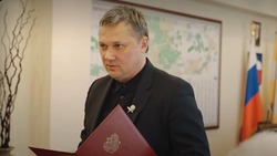 Глава Пятигорска Дмитрий Ворошилов записал видеоответ на песню Семёна Слепакова про вакцинацию и охранника пятигорской мэрии