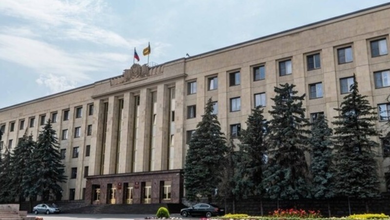 Председатель краевой думы поручил депутатам проконтролировать ход капремонта школ на Ставрополье 