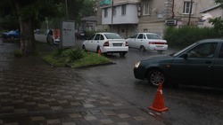 Водителям в Пятигорске напомнили об осторожности на дорогах в связи с дождём