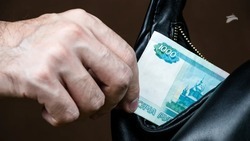 В Пятигорске ранее осужденный украл деньги и телефон 