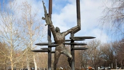 Губернатор Владимиров напомнил землякам о Дне памяти воинов-интернационалистов