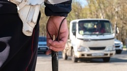 Более 80 сотрудников ГИБДД по Ставрополью заподозрили в незаконной регистрации документов на машины